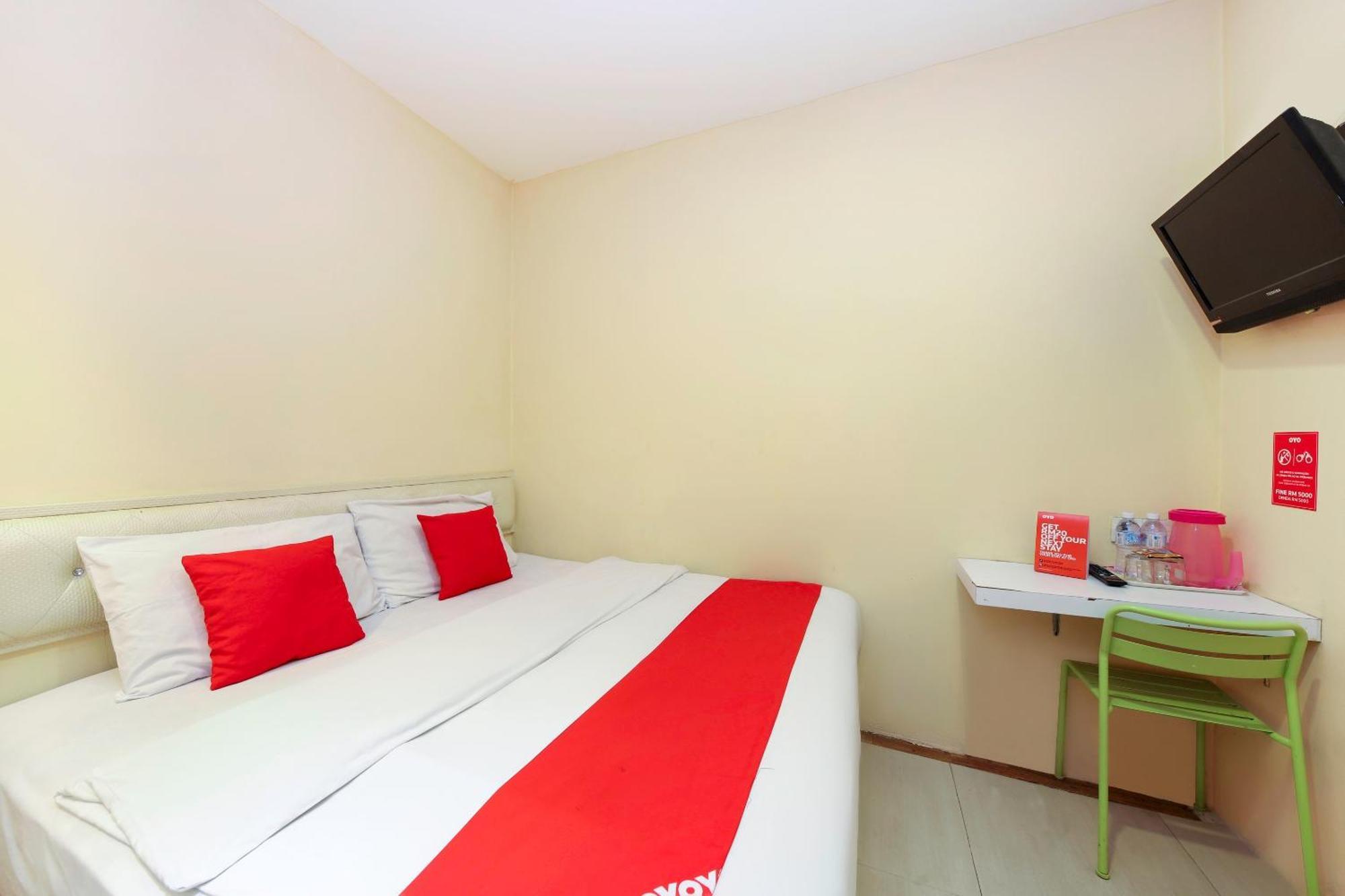 Oyo 479 The Green Hotel Ampang  Exterior photo